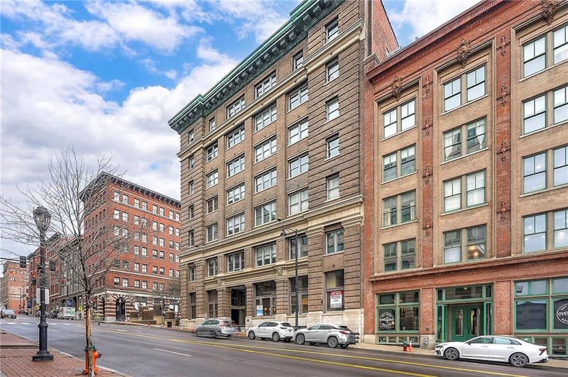 712 Broadway Blvd #304, Kansas City, MO 64105