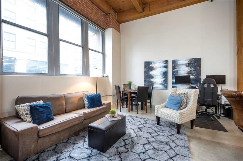 712 Broadway Blvd #304, Kansas City, MO 64105