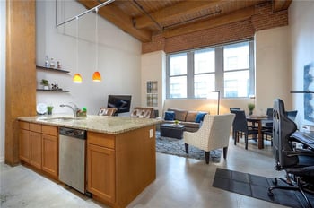 712 Broadway Blvd #304, Kansas City, MO 64105