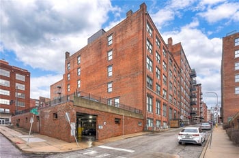 712 Broadway Blvd #304, Kansas City, MO 64105