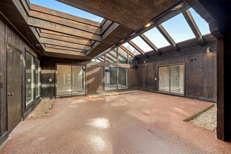 1304 Limit St, Leavenworth, KS 66048