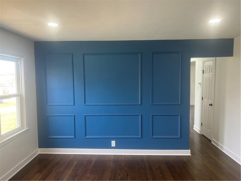 7923 James A Reed Rd, Kansas City, MO 64138