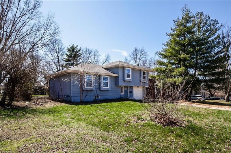 7917 117th St, Kansas City, MO 64134