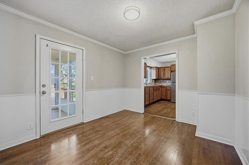 5910 Park Ave, Gladstone, MO 64118