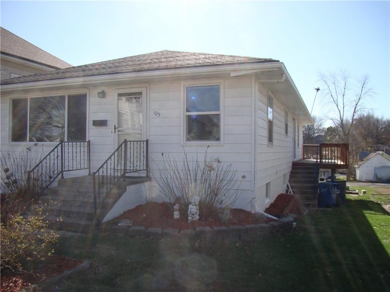 105 23rd St, Higginsville, MO 64037