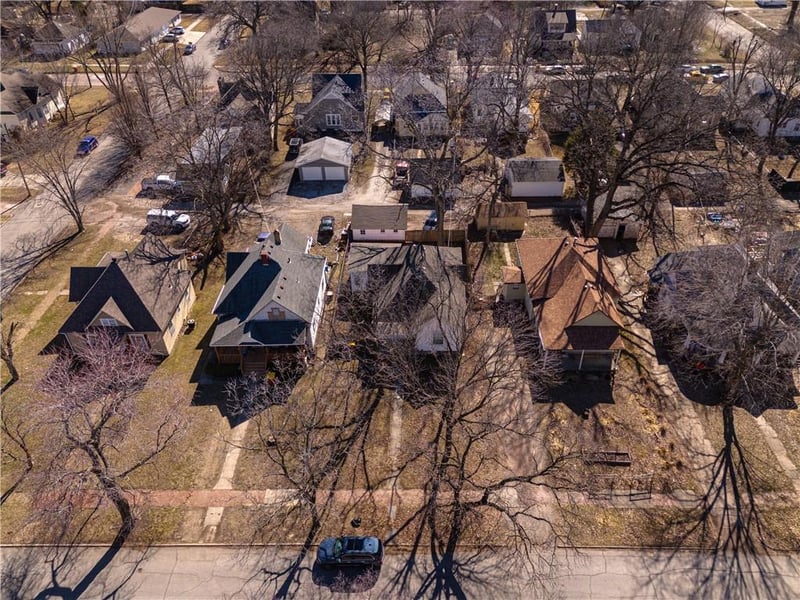 605 3rd St, Pittsburg, KS 66762