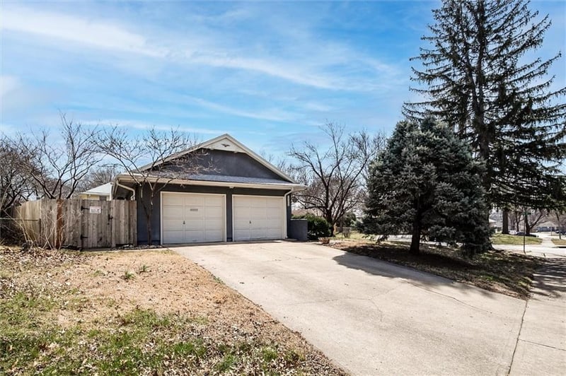 14400 40th St, Independence, MO 64055