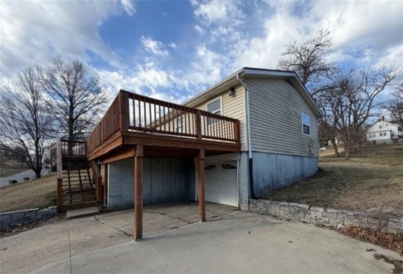 1421 6th St, Atchison, KS 66002