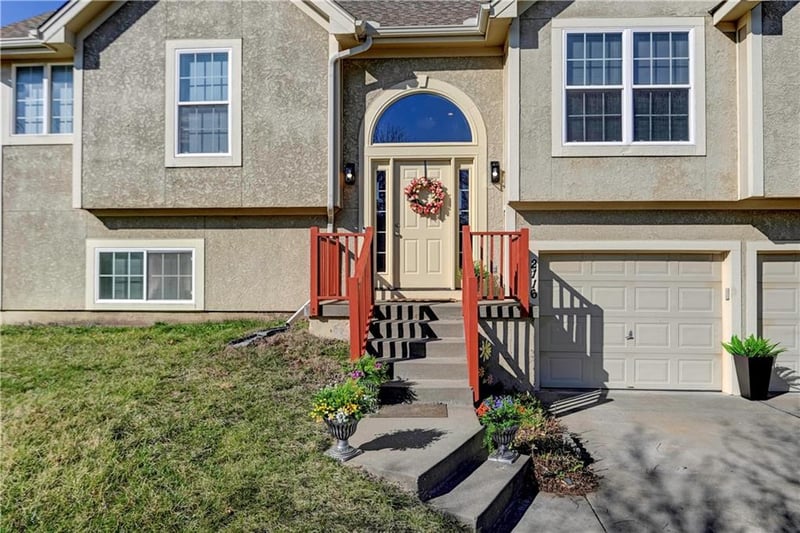 2116 91st Ter, Kansas City, MO 64155