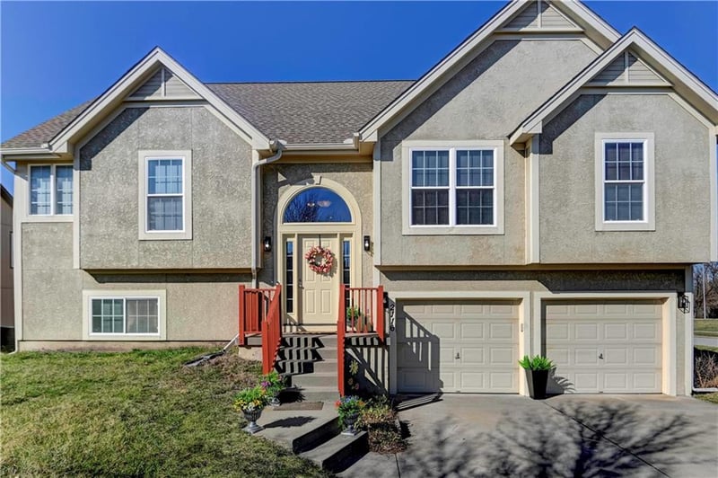 2116 91st Ter, Kansas City, MO 64155