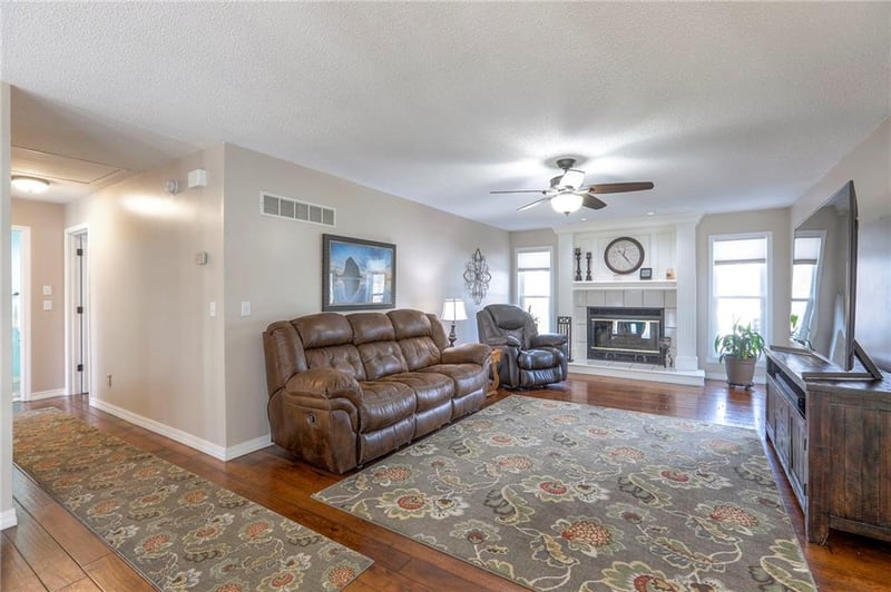 6620 136th St, Kansas City, MO 64164