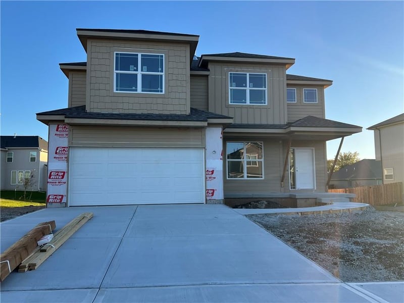 28601 161st Ter, Gardner, KS 66030
