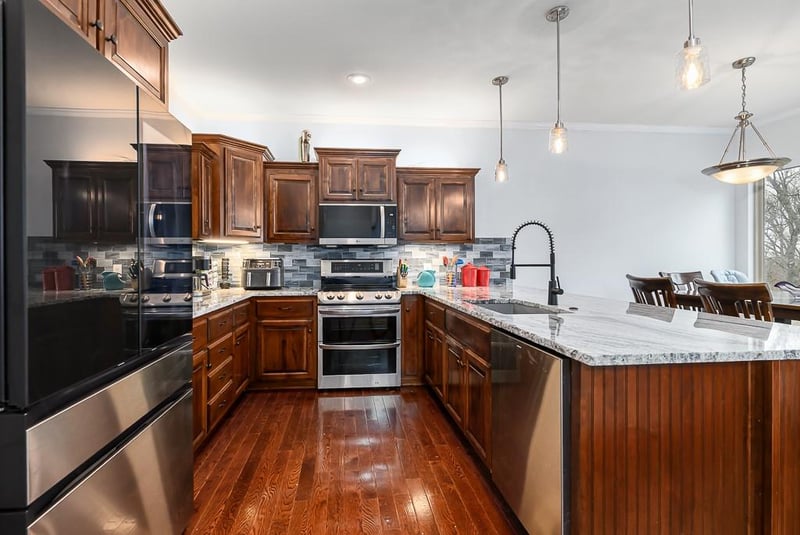 715 74th St, Kansas City, KS 66112