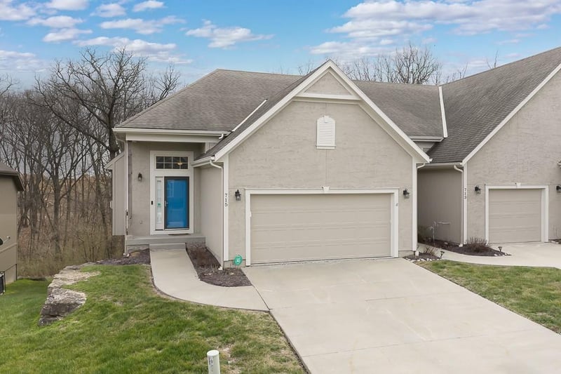 715 N 74th St, Kansas City, KS 66112