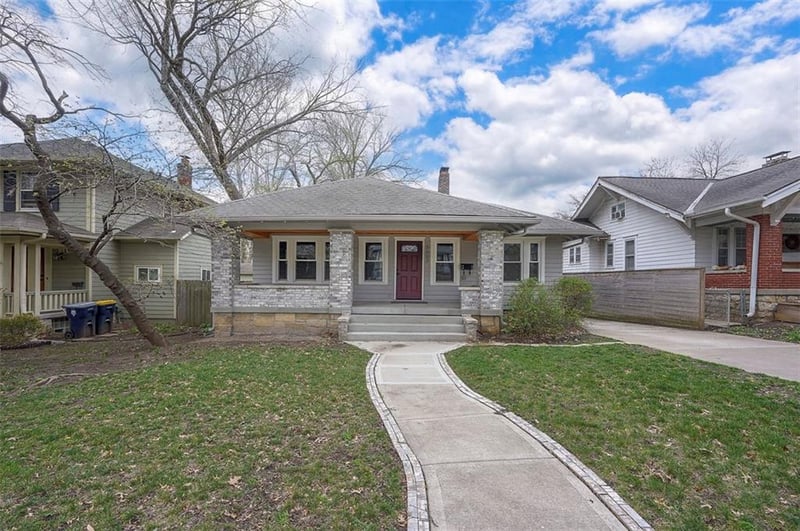 5607 Holmes St, Kansas City, MO 64110