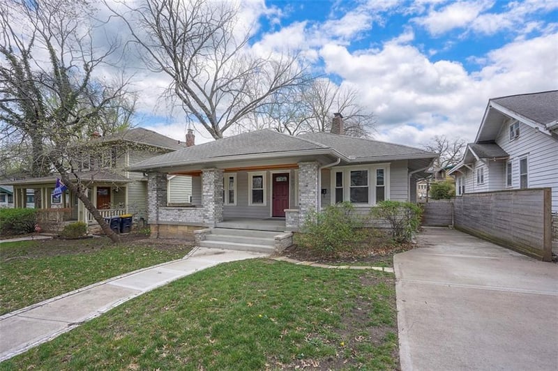 5607 Holmes St, Kansas City, MO 64110