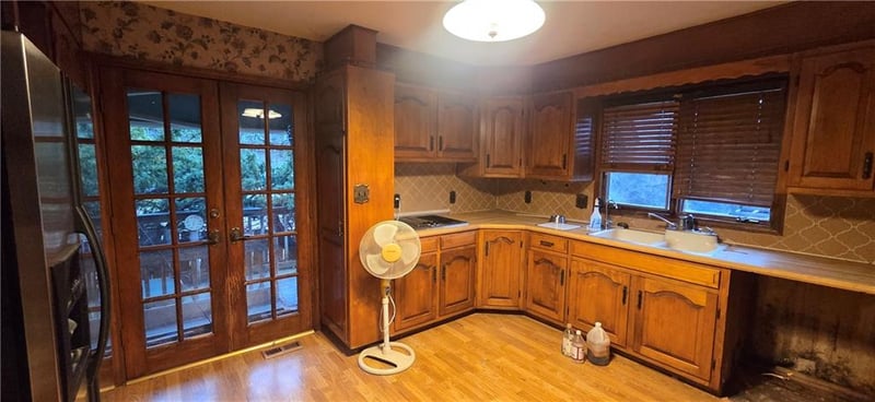 939 1264 Rd, Lawrence, KS 66047