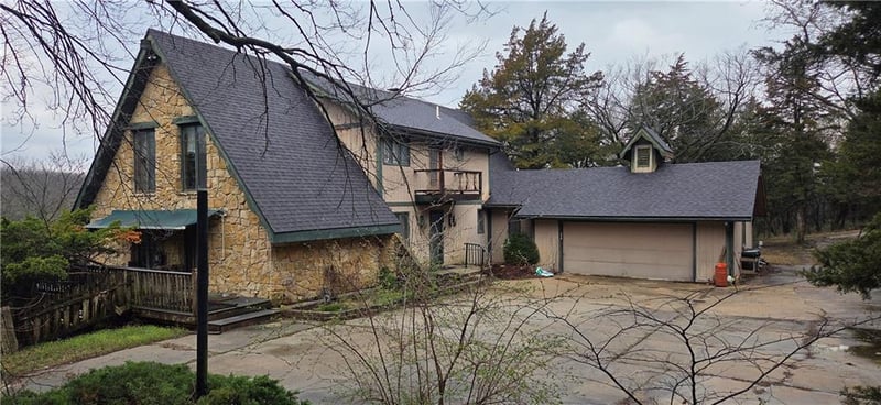 939 1264 Rd, Lawrence, KS 66047