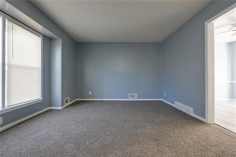 5221 Union St, Kansas City, MO 64133