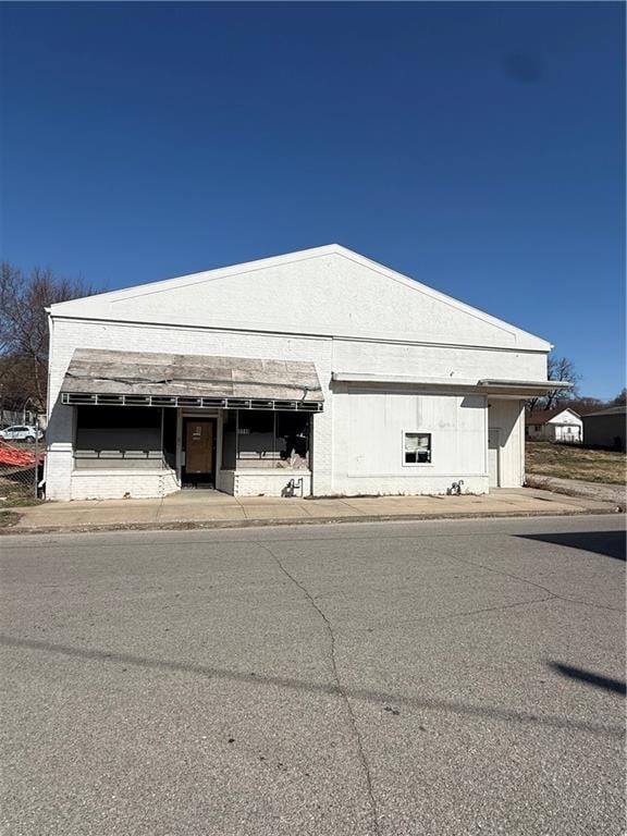 1711-1725 Commercial St, St Joseph, MO 64503