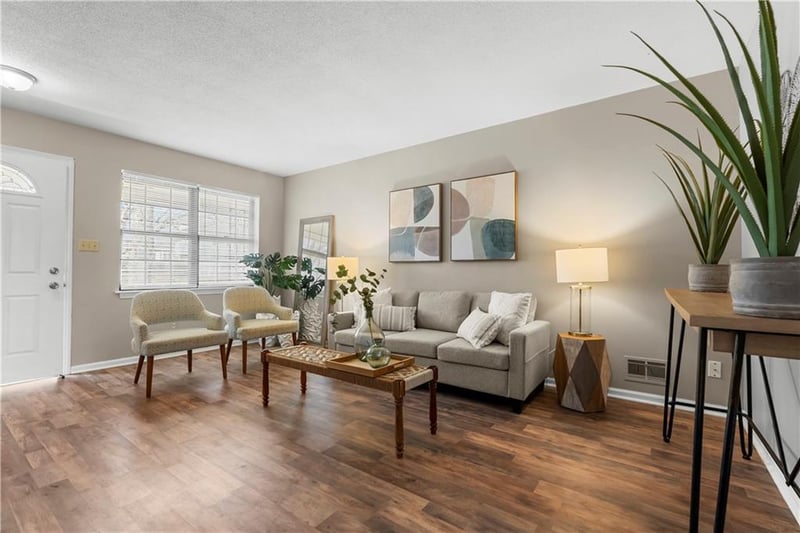 3831 Grant St, Lee's Summit, MO 64064