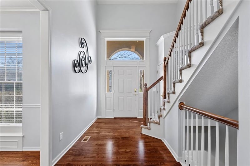 15921 Ash St, Overland Park, KS 66085