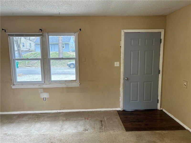 4817 Vista St, Kansas City, KS 66106