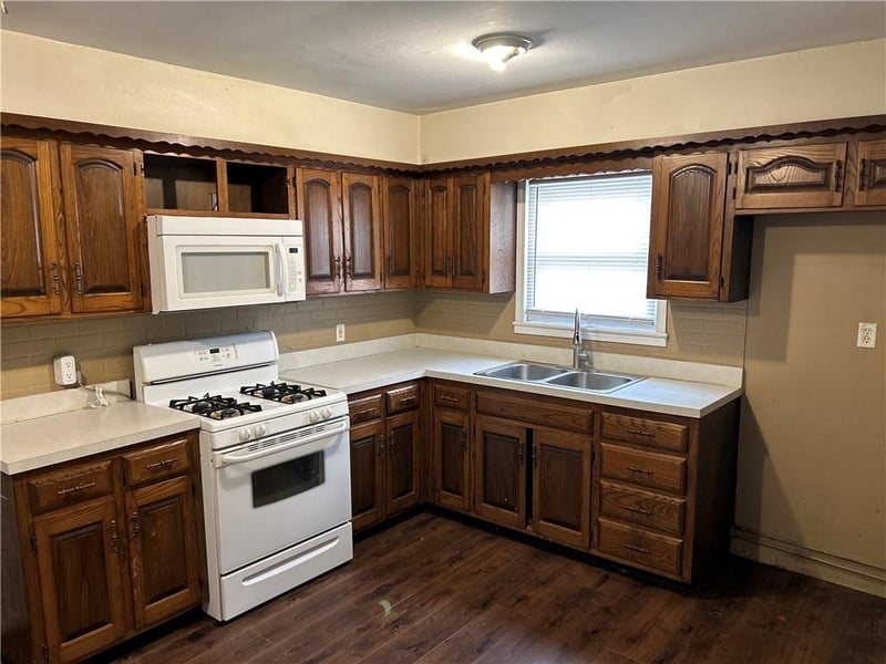 4817 Vista St, Kansas City, KS 66106