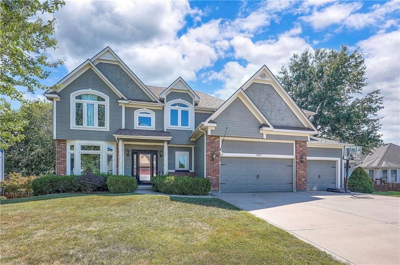 9217 Lydia Ave, Kansas City, MO 64155