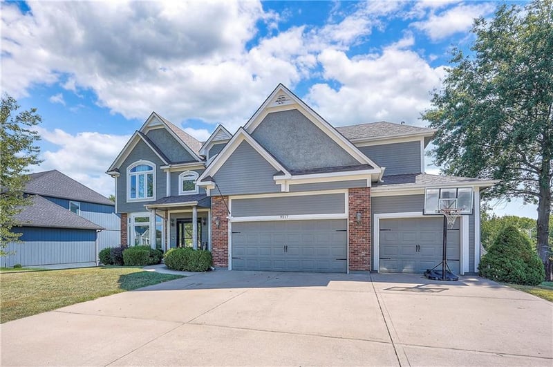 9217 Lydia Ave, Kansas City, MO 64155