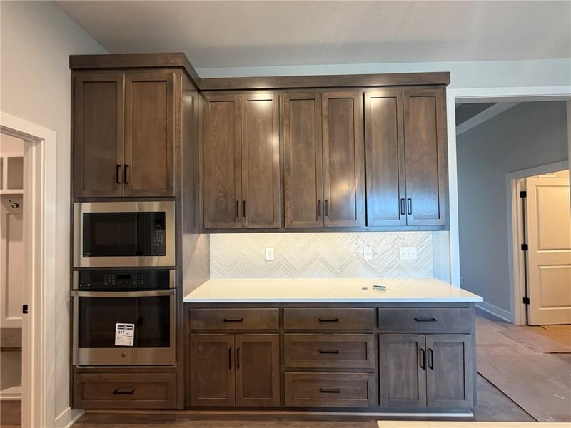 4516 SW Berkshire Dr, Lee's Summit, MO 64083