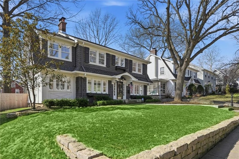 103 67th Ter, Kansas City, MO 64113