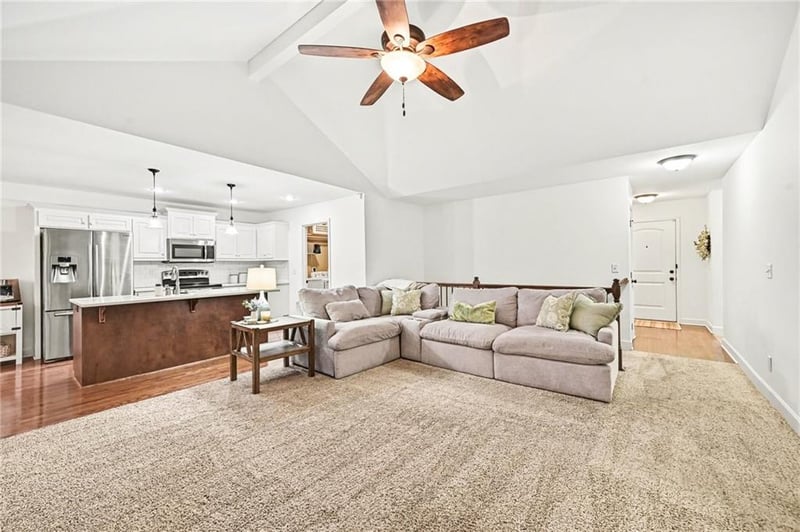 9621 Adrian Ave, Kansas City, MO 64154