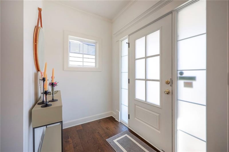 716 45th St, Kansas City, MO 64111