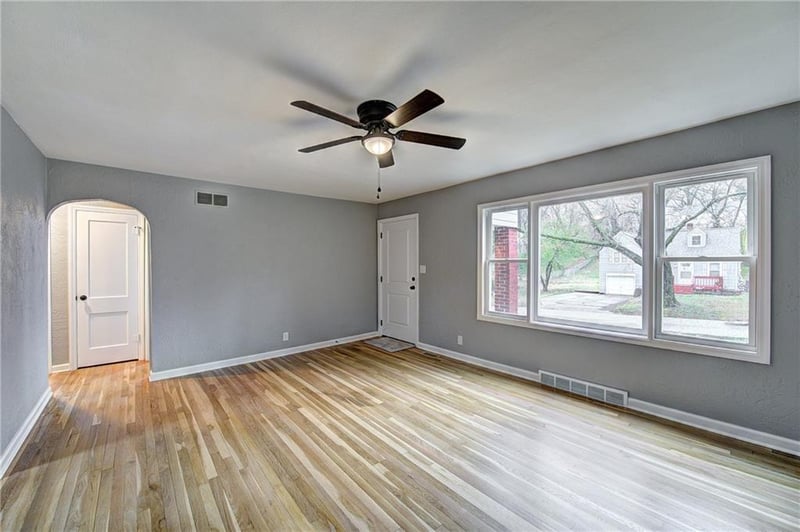 3427 N Bales Ave, Kansas City, MO 64117