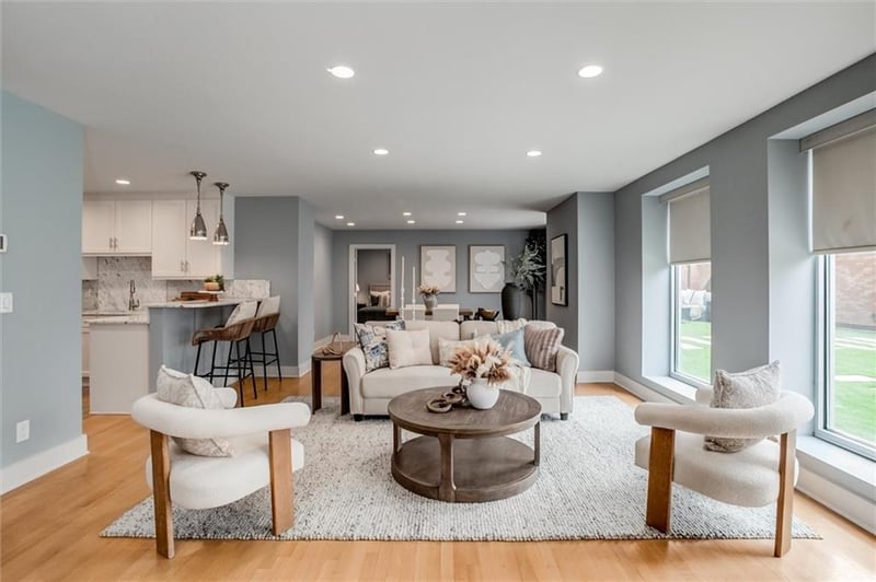 221 48th St #503, Kansas City, MO 64112