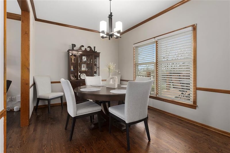 10014 Highland Ter, Kansas City, MO 64155