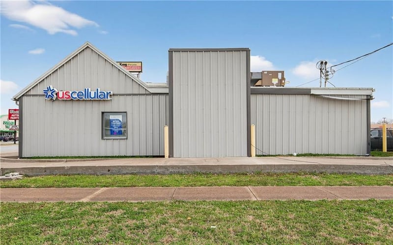 2120 Main St, Parsons, KS 67357