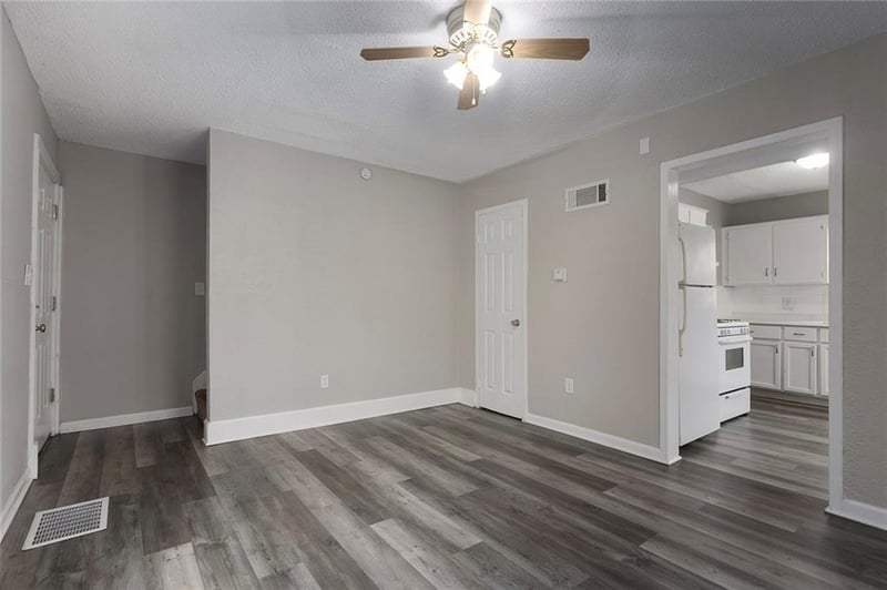 21212123 Askew Ave, Kansas City, MO 64127