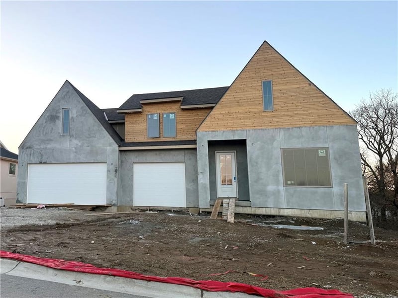 7636 Booth Ave, Kansas City, MO 64158