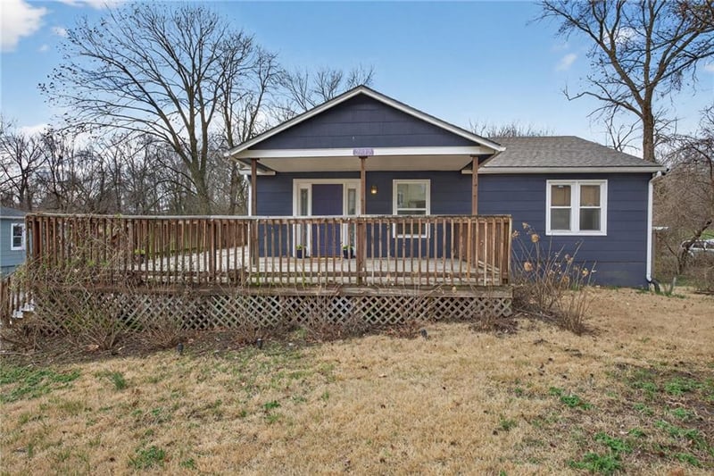 2832 74 St, Kansas City, KS 66109