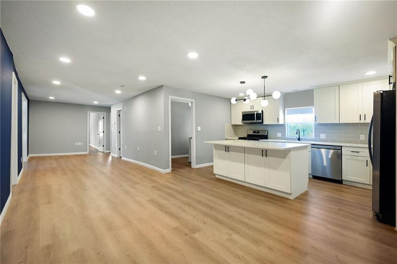 210 Grand St, Gardner, KS 66030