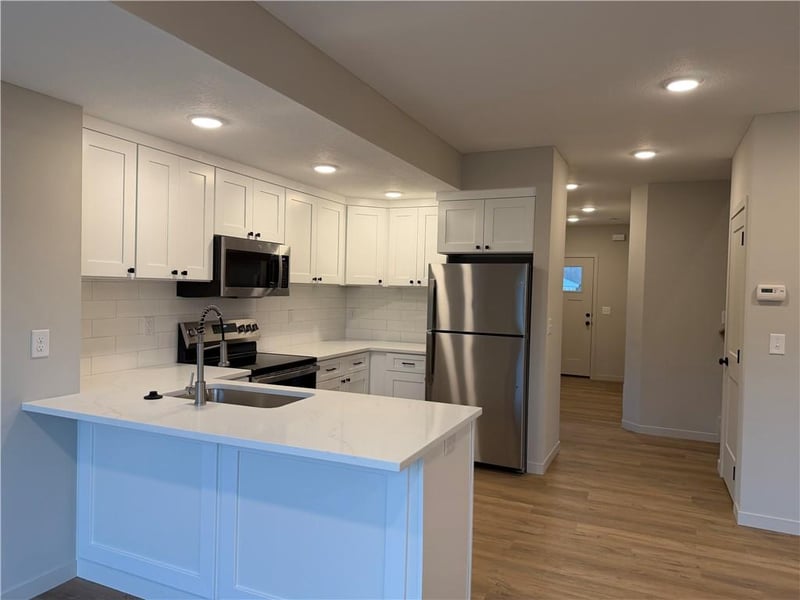 606 North St, Lawrence, KS 66044
