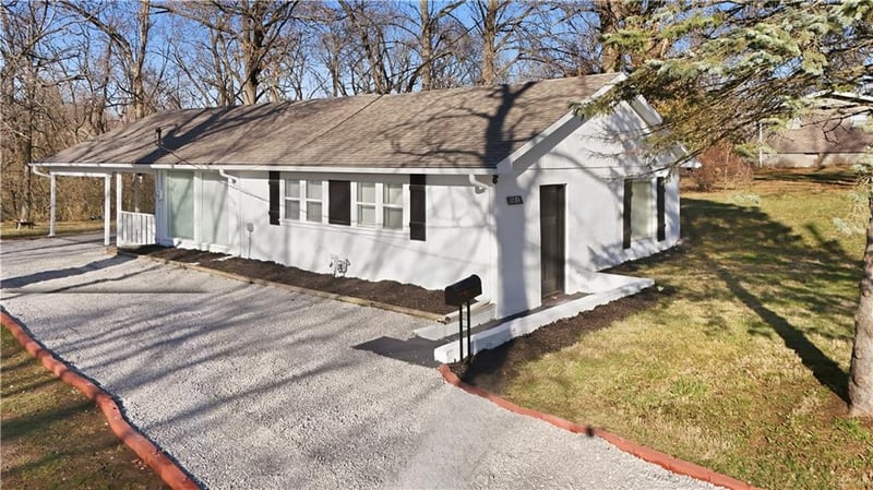 10504 71st Ter, Raytown, MO 64133