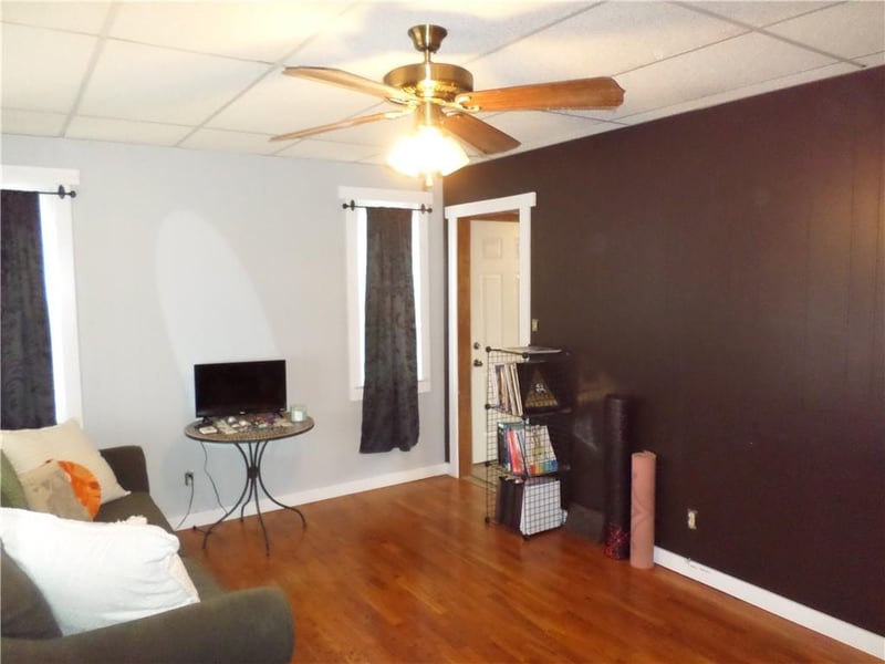 328 S 1st St, Troy, KS 66087