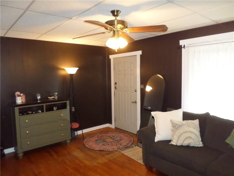 328 S 1st St, Troy, KS 66087