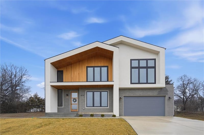 2714 84th Ter, Kansas City, MO 64154