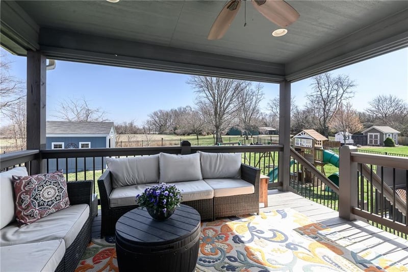 6987 141st St, Basehor, KS 66007