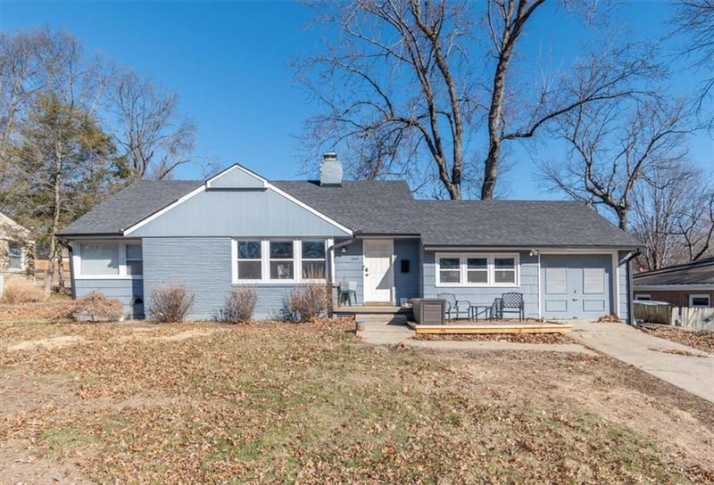 660 Red Rd, Independence, MO 64055