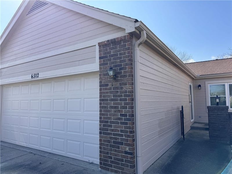 6512 Revere Dr, Kansas City, MO 64151